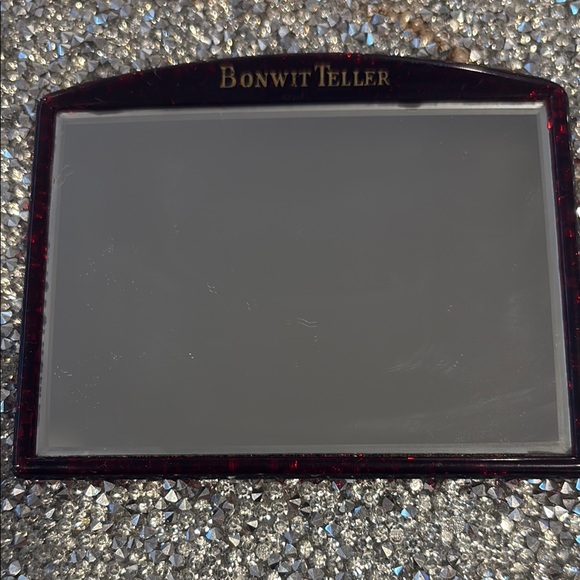 Bonwit Teller Compact Mirror - Picture 1 of 2